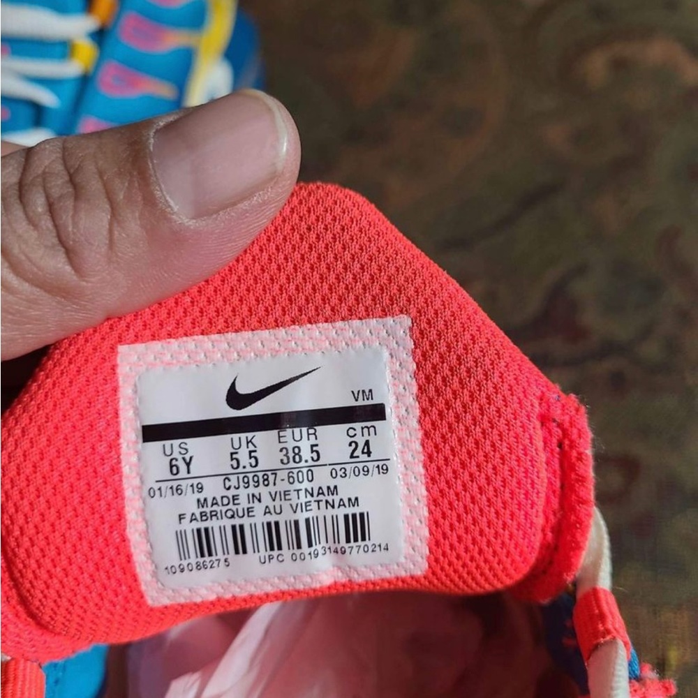 Air max plus - Picture 4 of 4